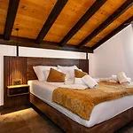 Luxury Meden Dol With Heated Pool, Hot-tub, 2 Saunas * Skradin