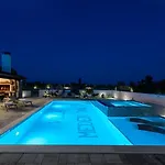 Luxury Meden Dol With Heated Pool, Hot-tub, 2 Saunas Skradin