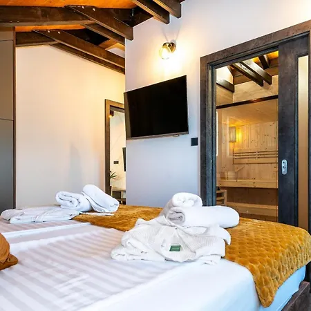 Luxury Meden Dol With Heated Pool, Hot-tub, 2 Saunas Skradin