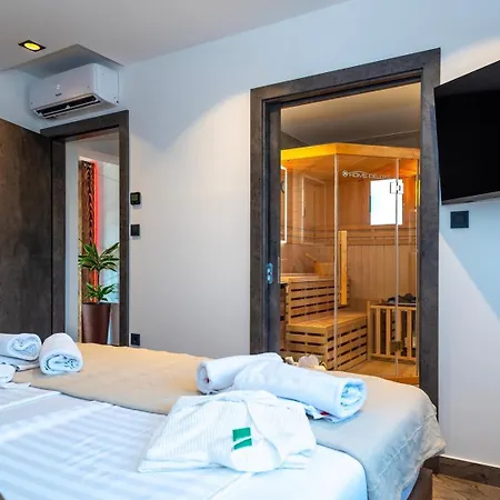 Luxury Meden Dol With Heated Pool, Hot-tub, 2 Saunas Villa
