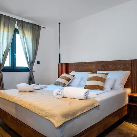 Luxury Meden Dol With Heated Pool, Hot-tub, 2 Saunas Villa *