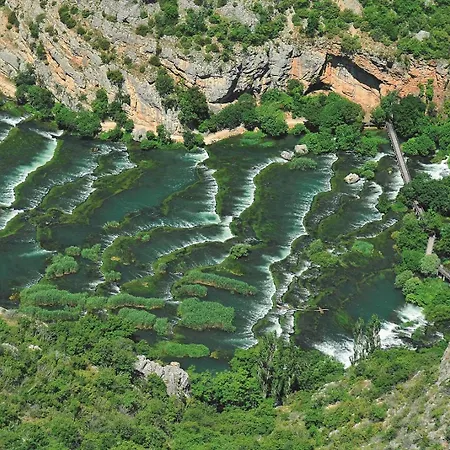 Βίλα Luxury Meden Dol With Heated Pool, Hot-tub, 2 Saunas *