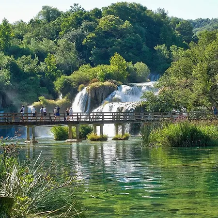 Villa Luxury Meden Dol With Heated Pool, Hot-tub, 2 Saunas