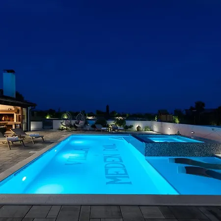 Luxury Meden Dol With Heated Pool, Hot-tub, 2 Saunas Skradin