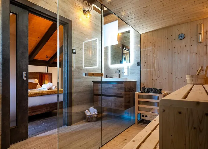 Luxury Meden Dol With Heated Pool, Hot-tub, 2 Saunas