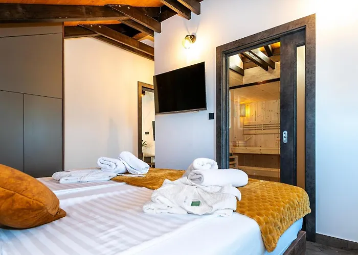 Luxury Meden Dol With Heated Pool, Hot-tub, 2 Saunas Skradin