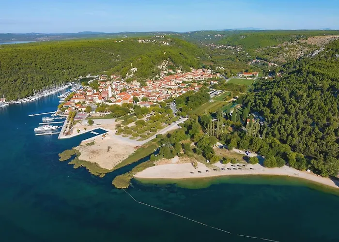 Luxury Meden Dol With Heated Pool, Hot-tub, 2 Saunas Villa *