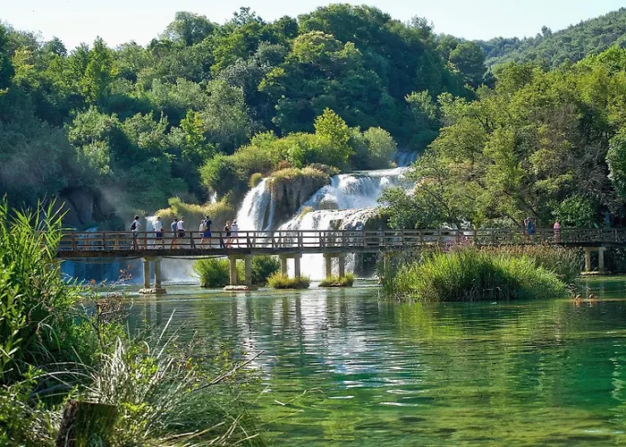 Villa Luxury Meden Dol With Heated Pool, Hot-tub, 2 Saunas