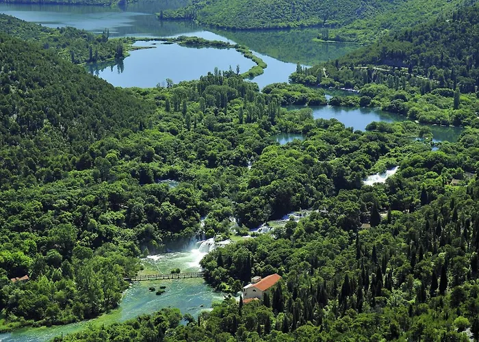 Luxury Meden Dol With Heated Pool, Hot-tub, 2 Saunas Villa