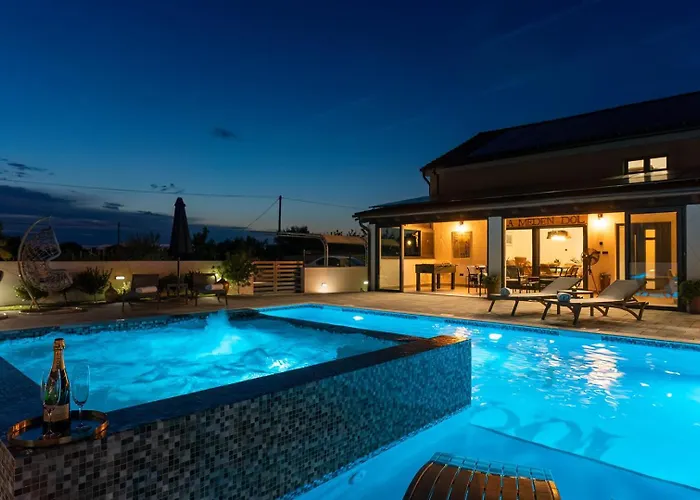 Luxury Meden Dol With Heated Pool, Hot-tub, 2 Saunas Villa Skradin