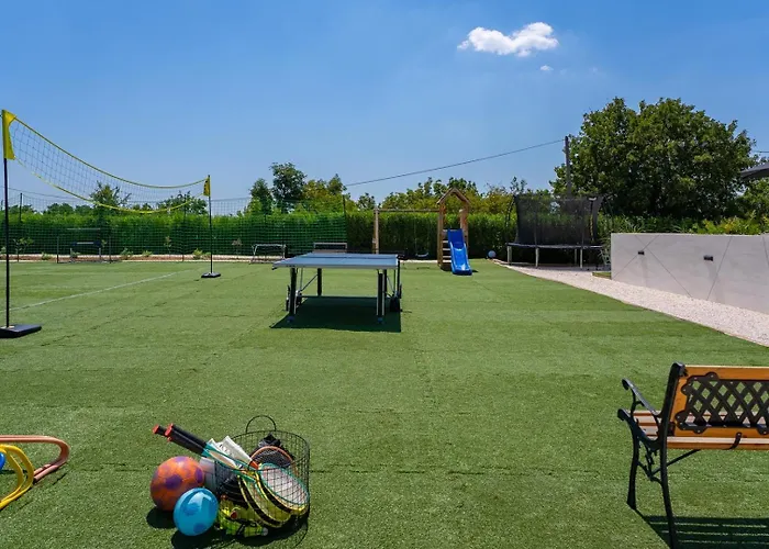 Villa Luxury Meden Dol With Heated Pool, Hot-tub, 2 Saunas Skradin