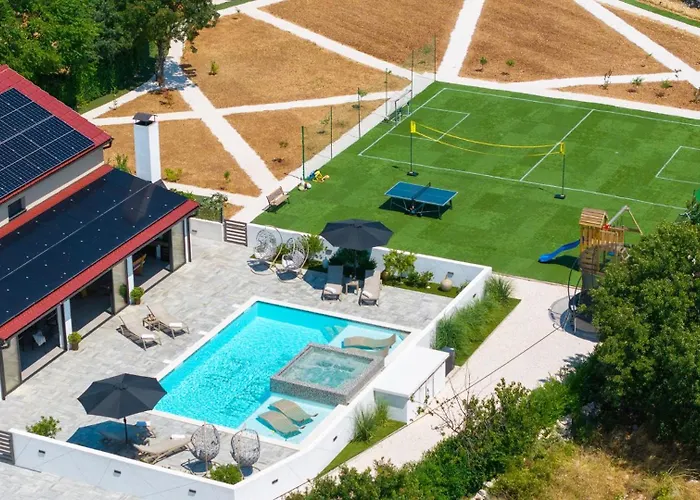 Villa Luxury Meden Dol With Heated Pool, Hot-tub, 2 Saunas *